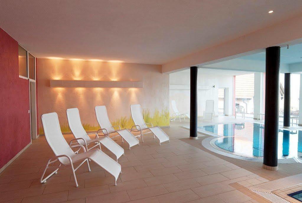 Wellnesshotel Schiesselhof Grafenhausen Buitenkant foto