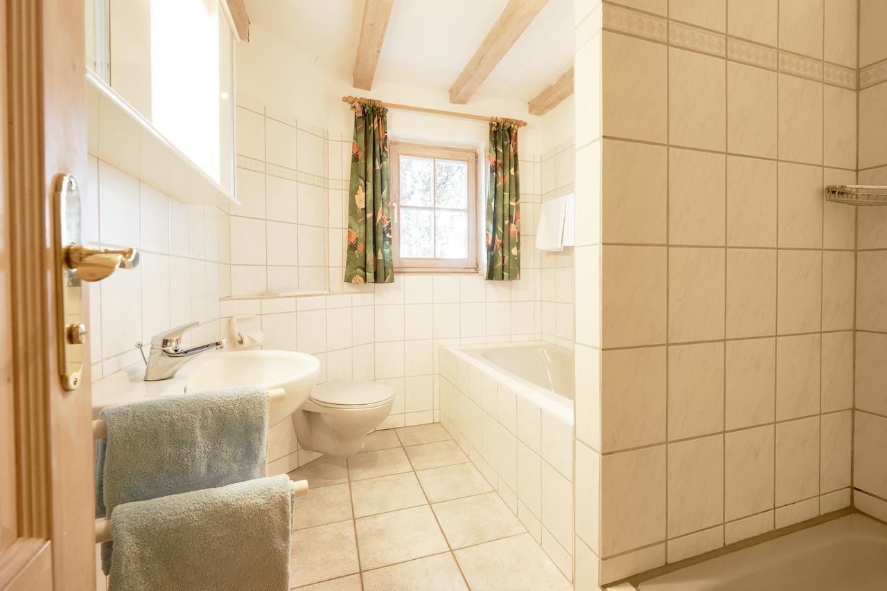 Wellnesshotel Schiesselhof Grafenhausen Buitenkant foto